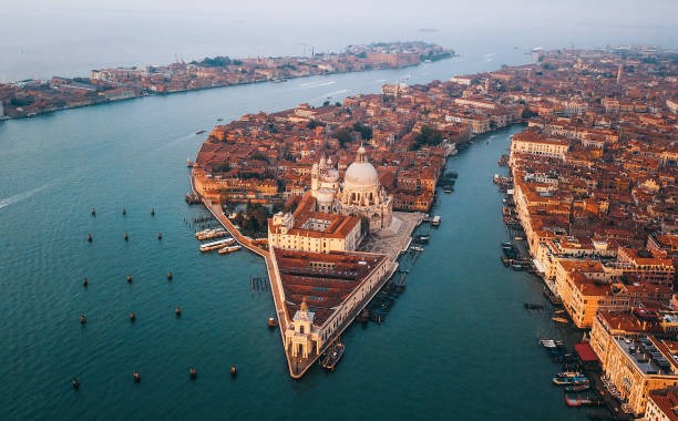 29 MAYIS 2027 OTOBÜSLÜ BÜYÜK AVRUPA TURU 